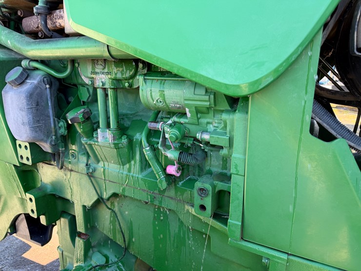2010-john-deere-8270r-image-47