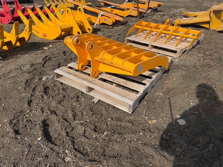 caterpillar-307-image-1