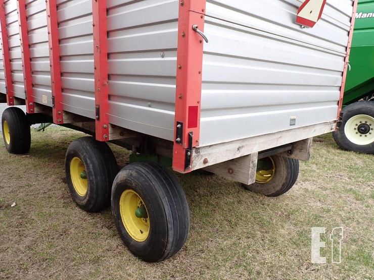 john-deere-1275-image-9