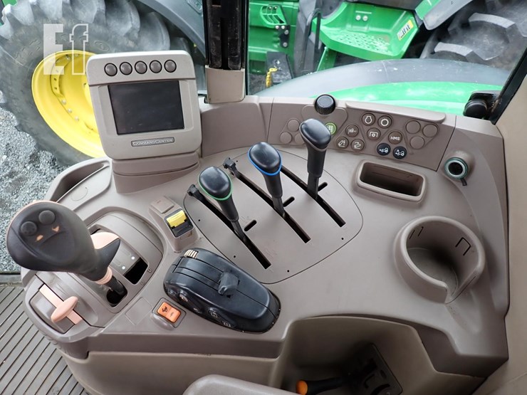 john-deere-7130-premium-image-23