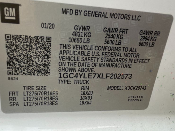 2020-chevrolet-2500hd-image-97