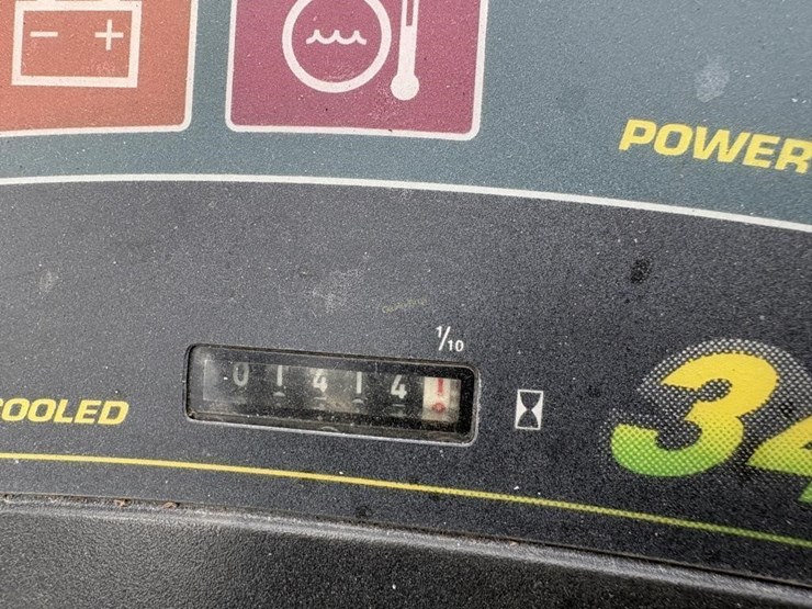 john-deere-345-image-6