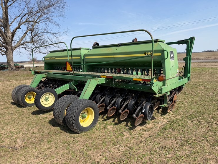 john-deere-1560-image-4