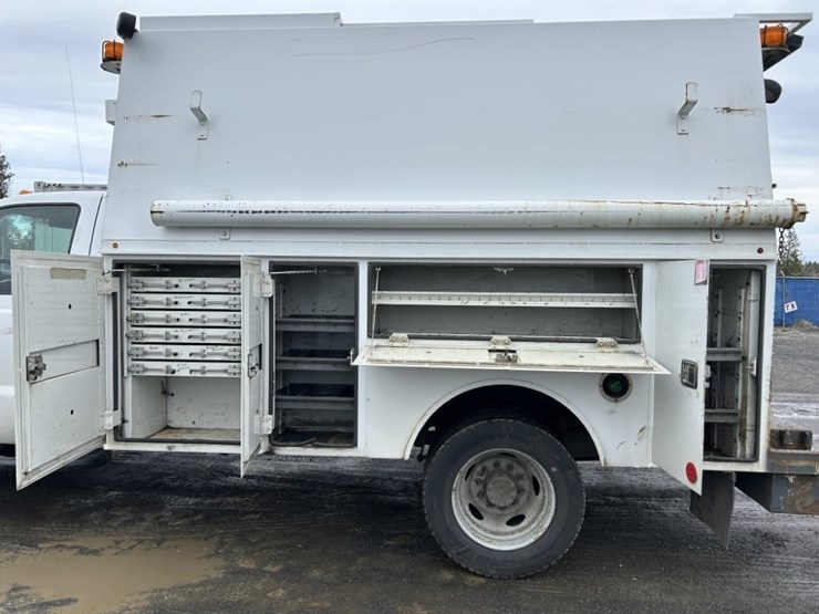 2010-ford-f550-xl-sd-image-12