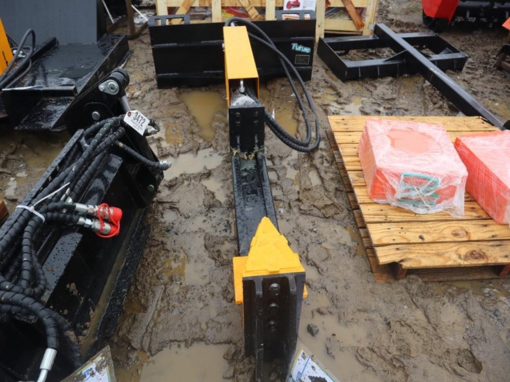 future-skid-steer-log-splitter-horizontal-image-3