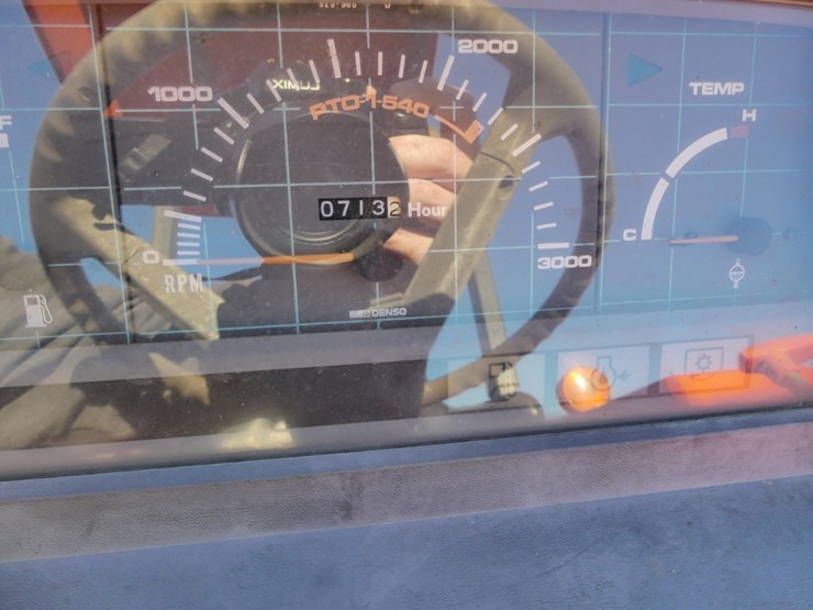 kubota-m4700-image-13