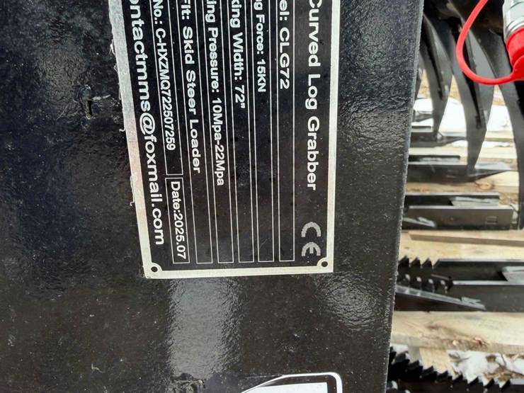 curved-log-grabber-image-9