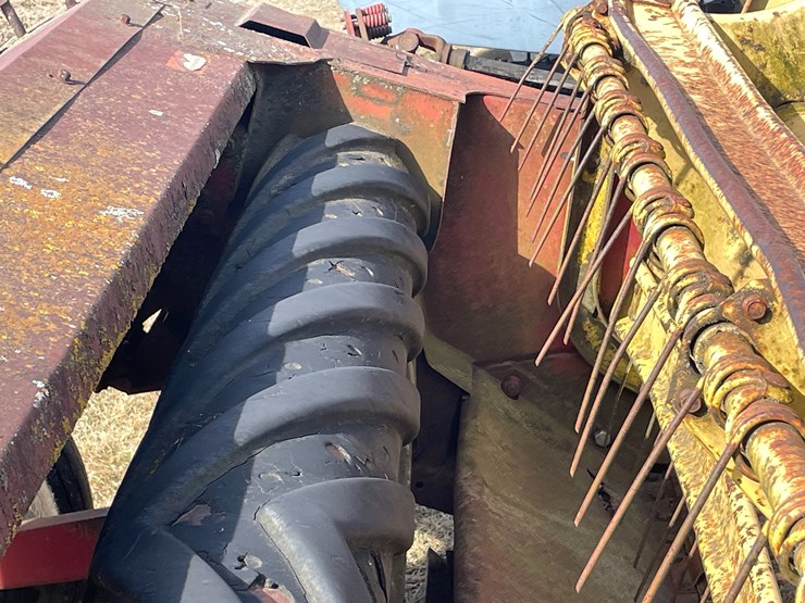 new-holland-488-image-14