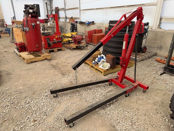 2-ton-engine-hoist-image-1