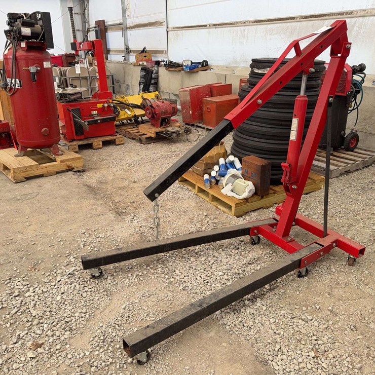 2-Ton Engine Hoist