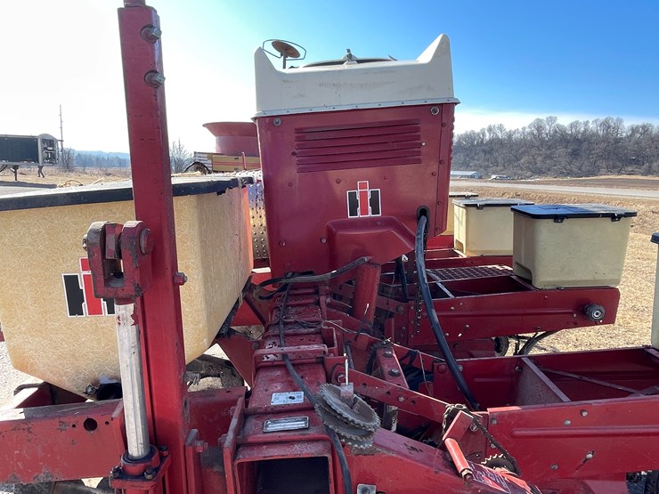 case-ih-800-image-32