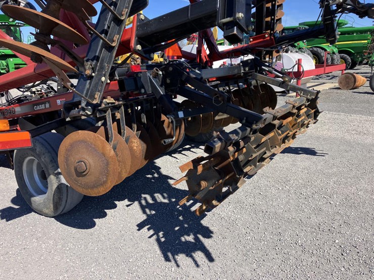case-ih-340-image-15
