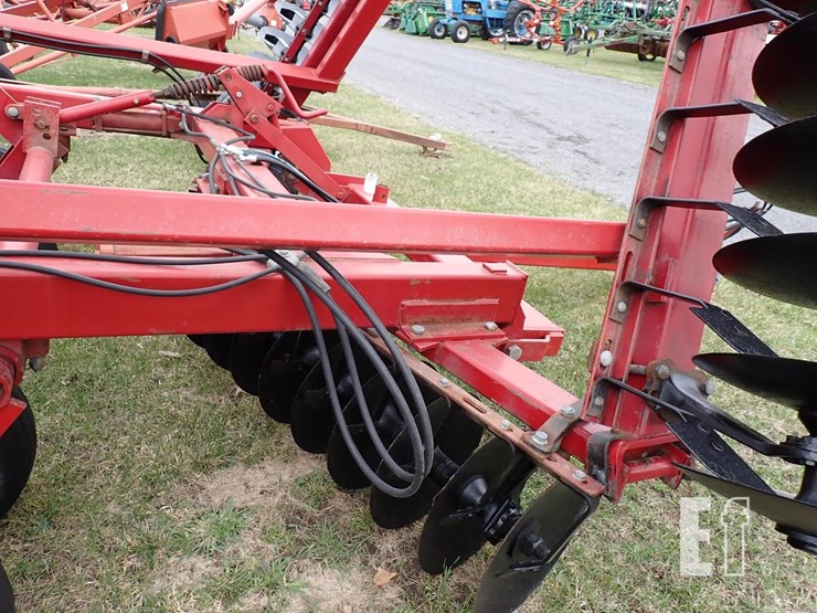 case-ih-3900-image-7