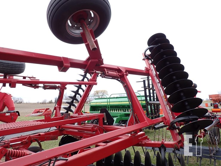 case-ih-3900-image-5