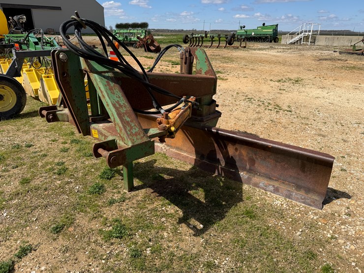 john-deere-155-image-1