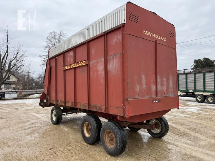 new-holland-816-image-5