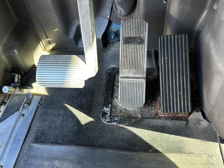 2000-international-9900-image-46