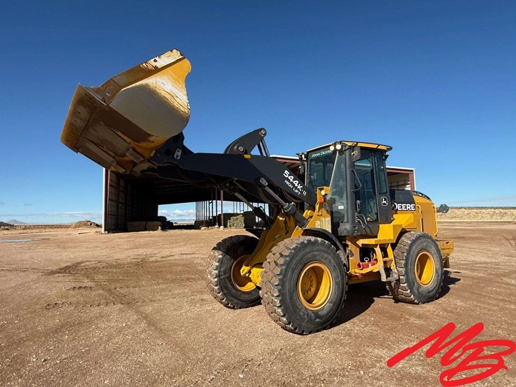 2018-deere-544k-image-2