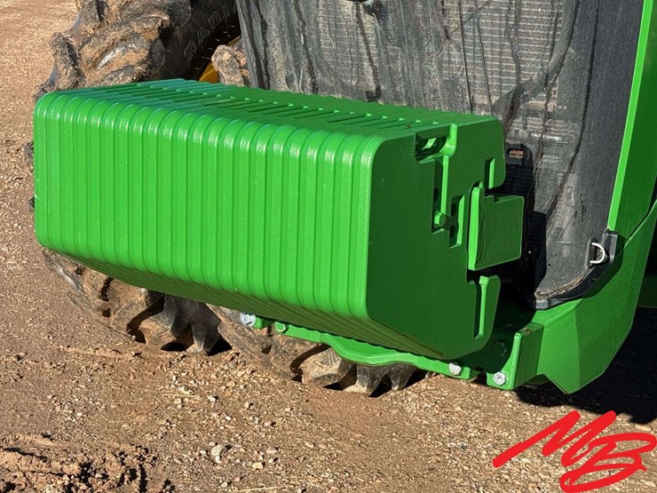 2021-john-deere-8r-370-image-8