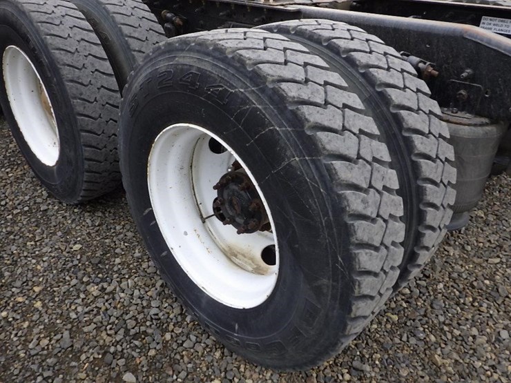 2016-international-prostar-image-35