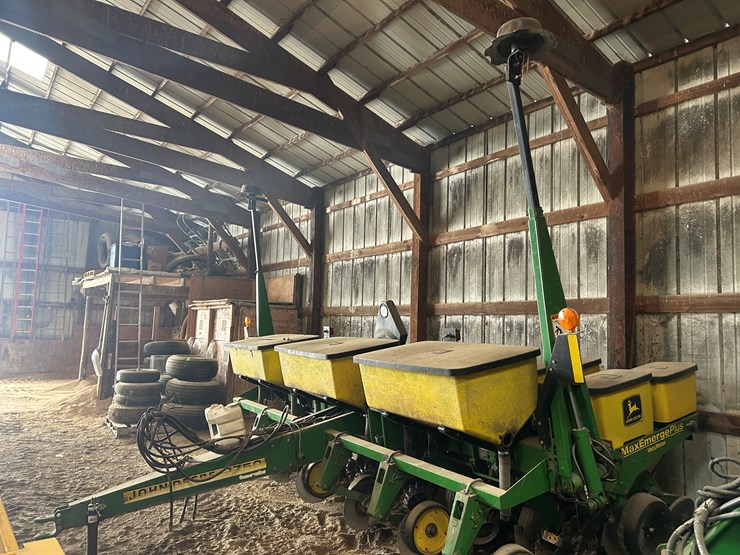 john-deere-1750-image-3