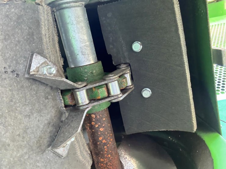 2005-john-deere-9660-sts-image-61