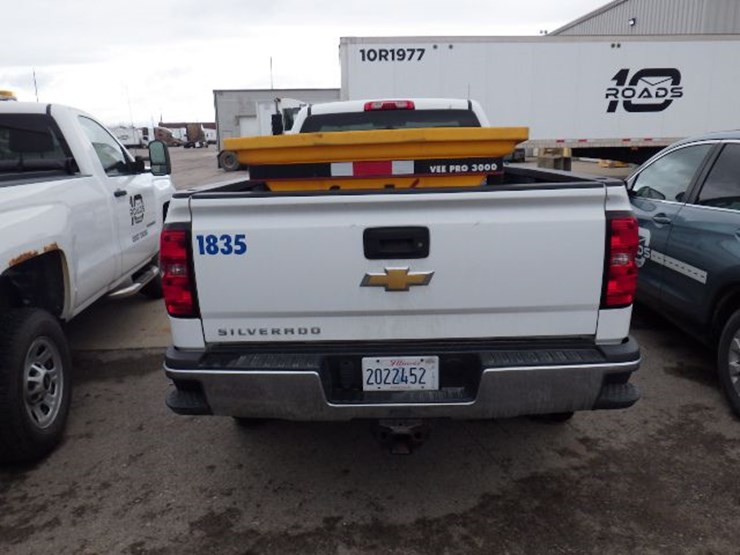 2015-chevrolet-silverado-2500-image-6