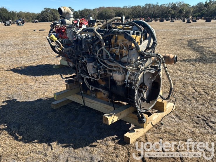 caterpillar-12-image-3