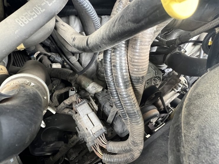 2004-ford-e250-image-14