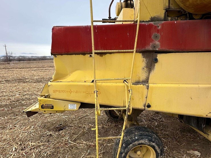 new-holland-70-image-18