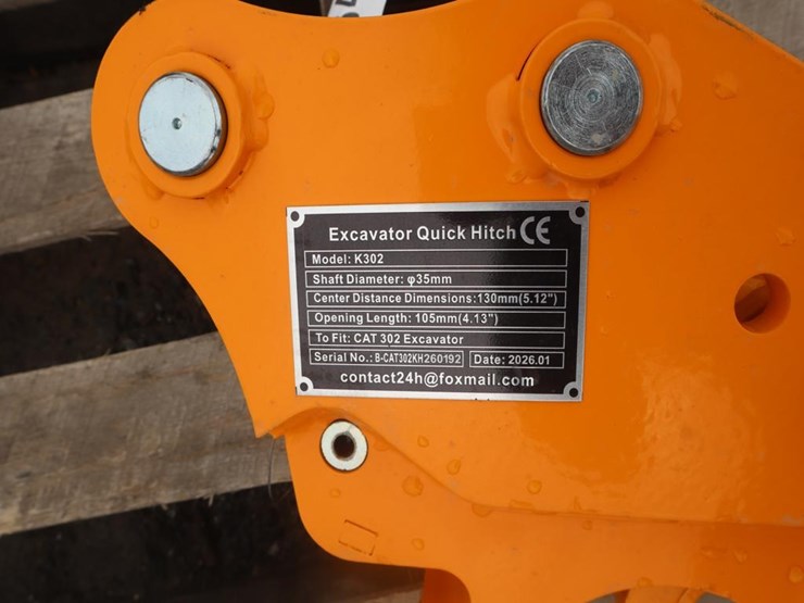 future-excavator-quick-hitch-image-4