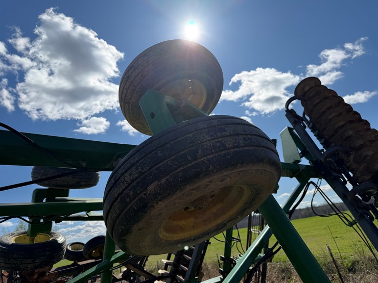 john-deere-2623vt-image-38