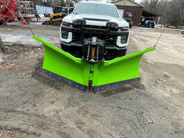 2020-chevrolet-2500hd-image-76