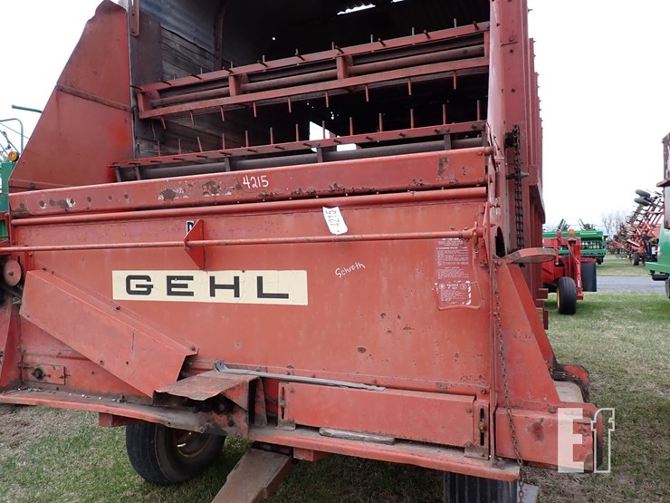 4215-gehl-bu810-image-4