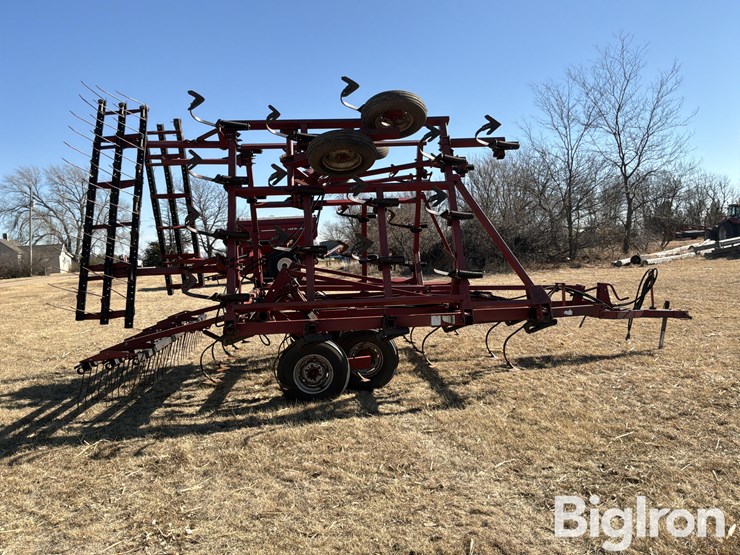 case-ih-4800-image-4