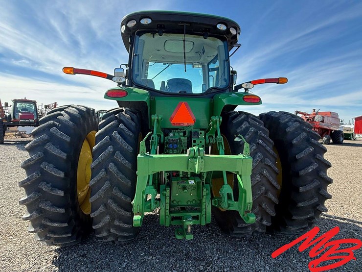 2011-john-deere-7215r-image-6