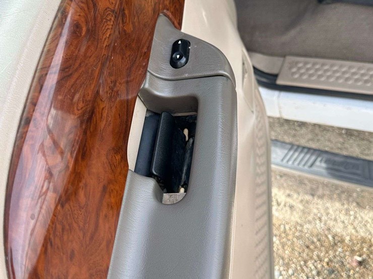 2004-ford-f250-lariat-image-24