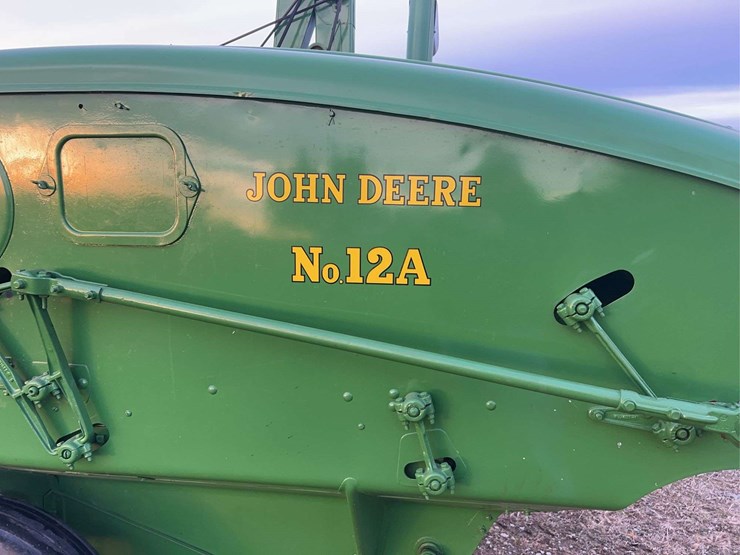 john-deere-no.-12a-pull-type-combine-image-50