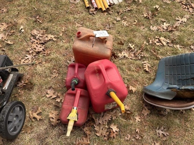 misc-gas-cans-image-1