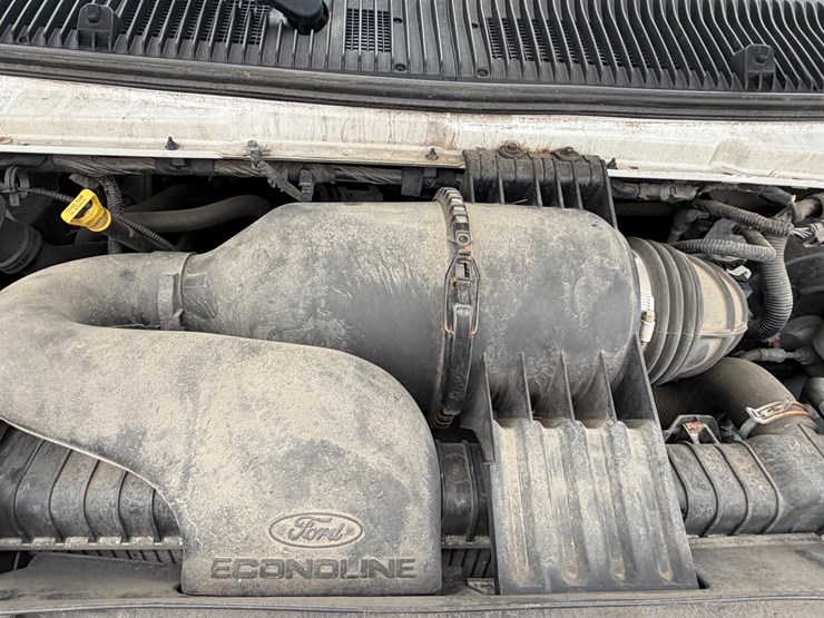 #1020-•-2014-ford-econoline-service-van-(eau-claire,-wi)-(has-wi-title)-image-44