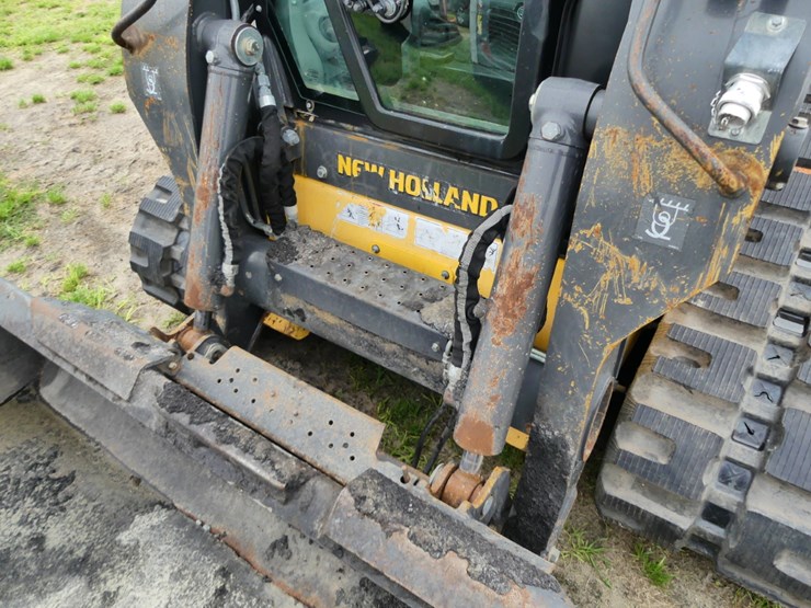 new-holland-c232-image-11