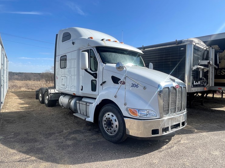 2006-peterbilt-387-image-3
