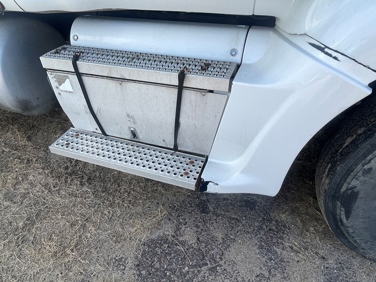 2006-peterbilt-387-image-27