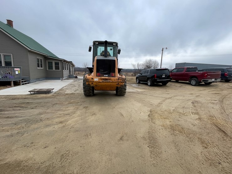 2008-case-621e-xr-image-8