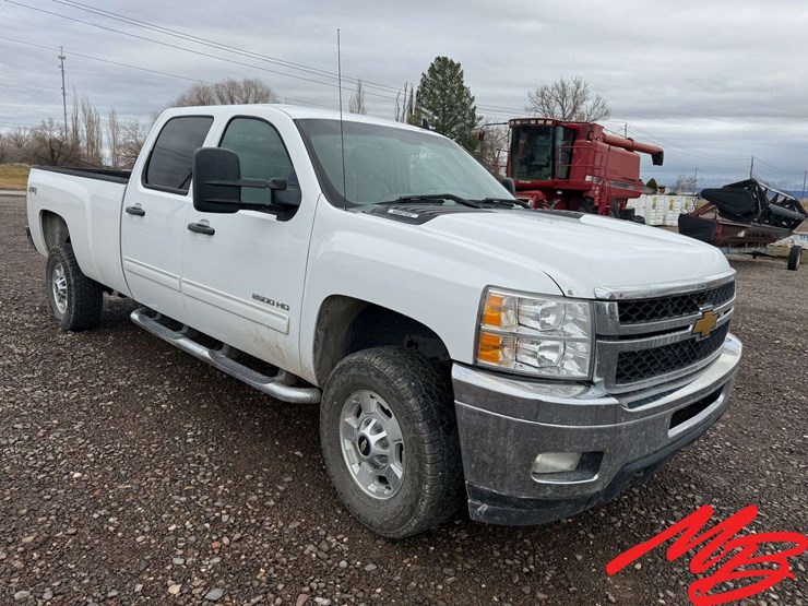 2014-chevrolet-2500-image-2