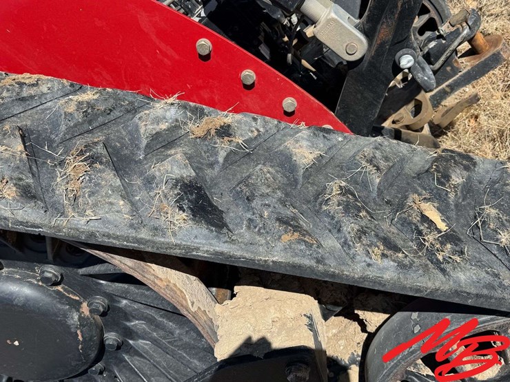 2014-case-ih-400-image-10