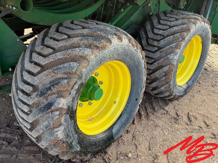 2022-john-deere-l341-image-22