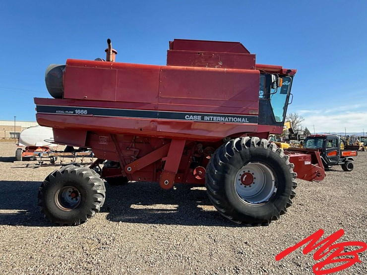 case-ih-1666-image-3