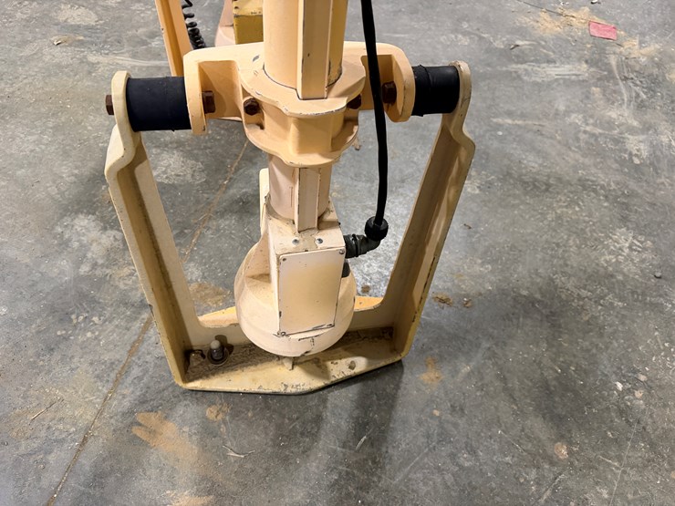 #37049-•-**-spectra-precision-twin-laser-plane-w/control-system-image-7