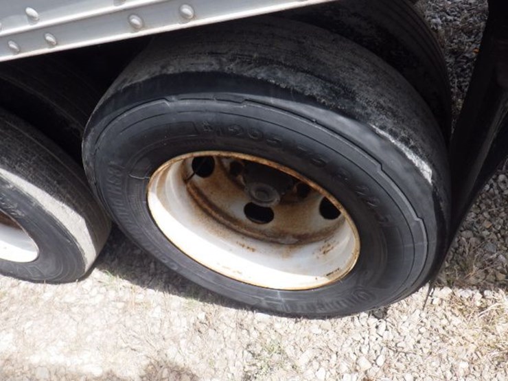 2012-utility-van-image-17